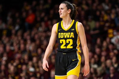 Caitlin Clark officially declares for the WNBA draft 2024