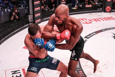 Ex-Bellator star Michael Page disappointed with UFC gloves, but says it won’t matter