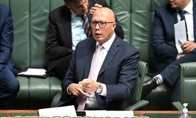 Peter Dutton doubles down on immigration attacks despite Victoria police clearing detainee of assault charges