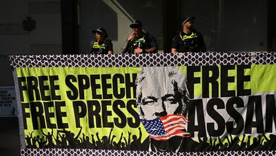 Assange doomed by the weakness of a government behold to US interest