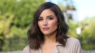 Olivia Culpo masters these design features to epitomize modern farmhouse elegance in her living room