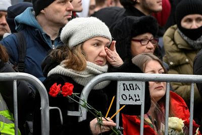 'We Won't Forget You!': Navalny Mourners Bid Farewell