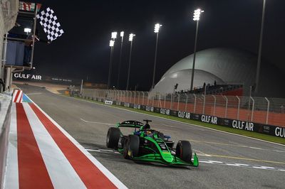 F2 Bahrain: Maloney romps to win first race for new car
