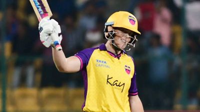 Grace Harris, Sophie Ecclestone power UP Warriorz to six-wicket victory over Gujarat Giants in WPL