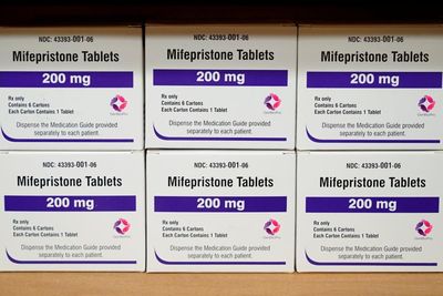 Two of biggest US pharmacy chains to stock mifepristone abortion pill