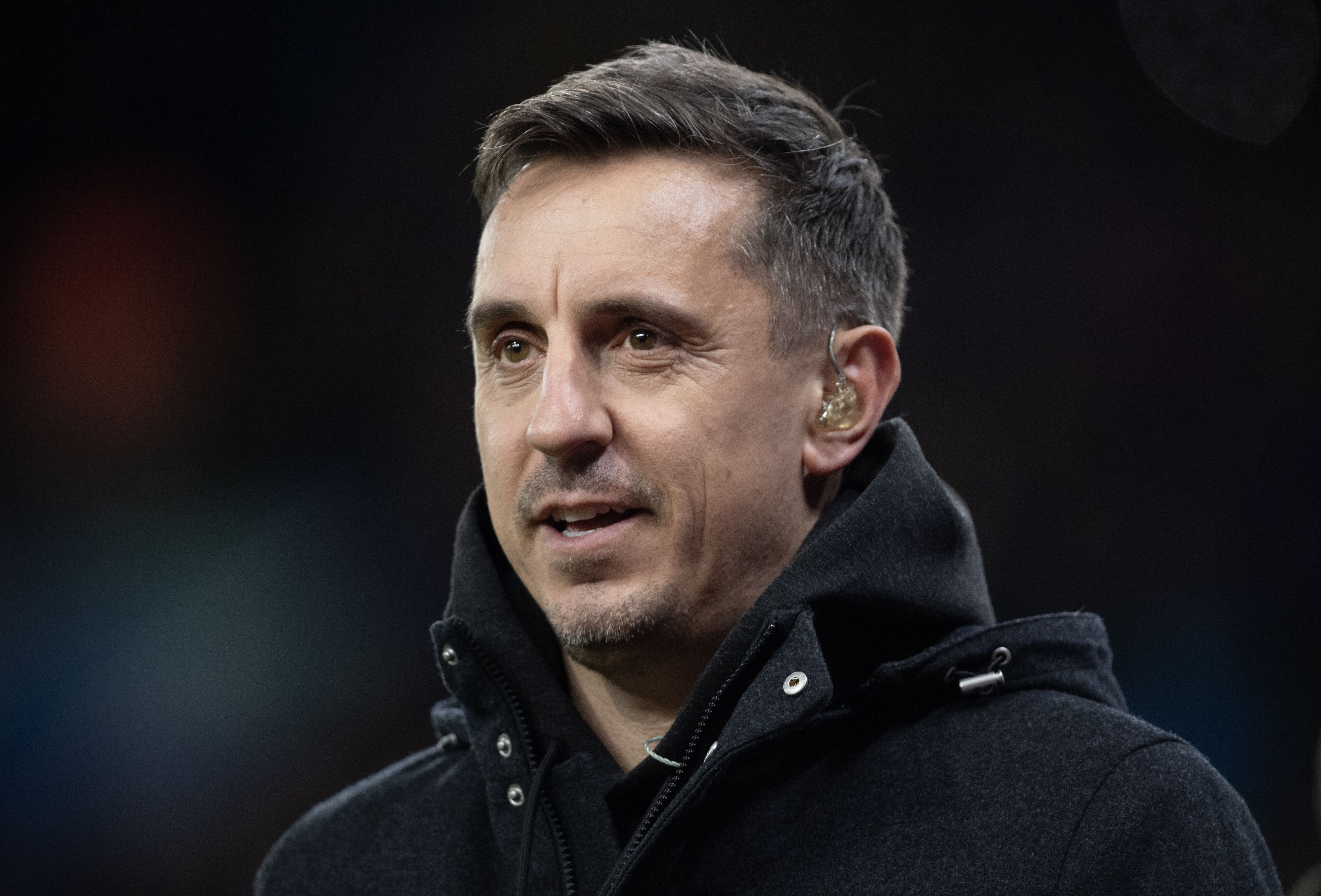 Gary Neville returns to Dragons’ Den to make emotional…