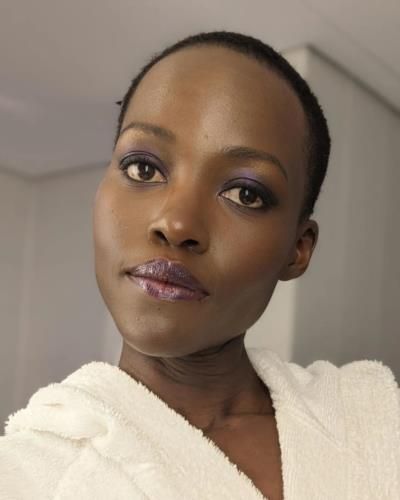 Lupita Nyong'o: Radiant Beauty And Confidence In Selfies