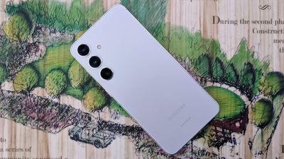 The Galaxy S24 is picking up the March 2024 security update