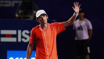 Alex de Minaur clinches second consecutive Mexican Open title