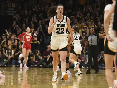 Caitlin Clark passes Pete Maravich to set the all-time NCAA scoring record
