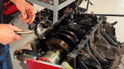 Nissan Titan Diesel Engine Teardown Reveals Spun Bearings At Just 40,000 Miles
