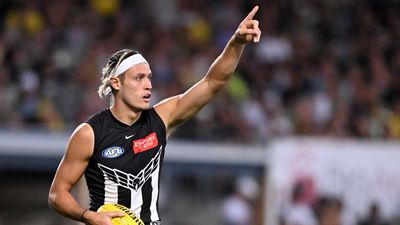 Collingwood intent on swooping historic AFL flag double
