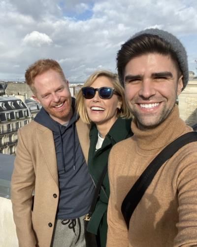 Celebrating Julie Bowen's Birthday With Heartwarming Selfie