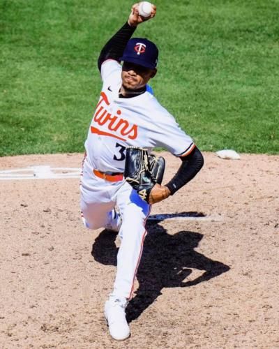 Focused Athlete: Ronny Henriquez In Action