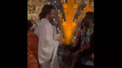 Watch: MS Dhoni greets Atlee at Anant Ambani's pre-wedding function
