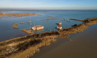 ‘If the sea rises we’ll have to leave’: plans to restart gas drilling threaten Italy’s sinking delta