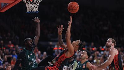 Hawks make NBL Play-offs with dramatic win over NZ