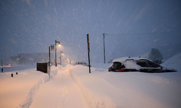 Northern California mountains brace for more snow after blizzard blocked roads