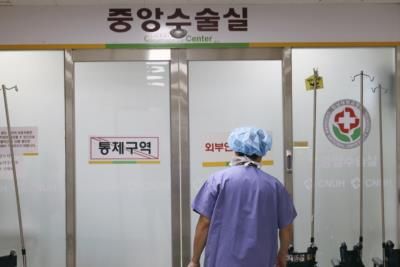 South Korea Cracks Down On Striking Junior Doctors