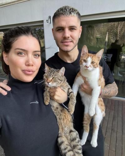 Mauro Icardi Shares Heartwarming Selfie With Partner And Cats