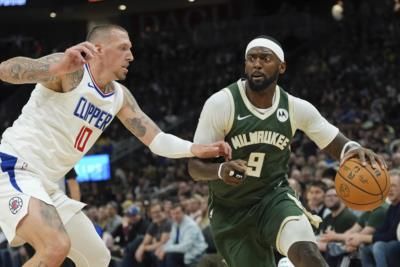 Bucks Rally Past Clippers Behind Lillard's 41 Points