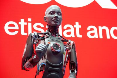 Are AI brains in robot bodies conscious?