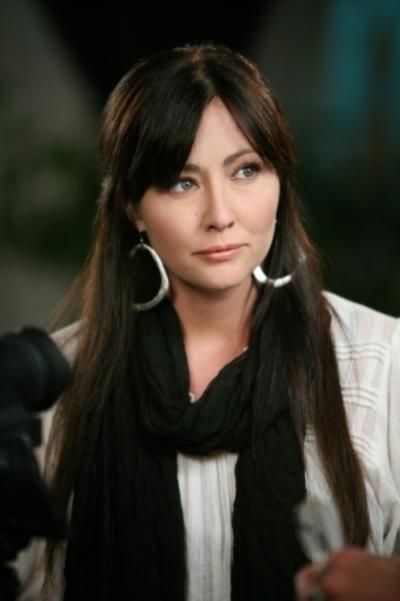 Shannen Doherty Reveals Co-Star Drama On Beverly Hills, 90210 Set