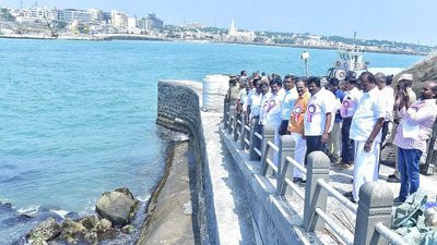 Assembly panel visits project sites, unhappy with guest rooms in Kanniyakumari bus stand