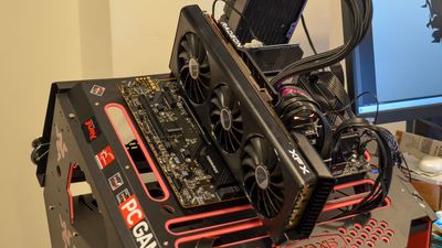 AMD’s RX 7700 XT drops in price substantially, becoming a mid-range GPU that makes sense compared to the 7800 XT