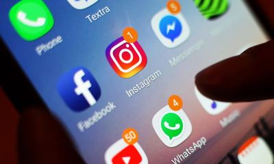 Facebook and Instagram: Meta services hit by widespread outages