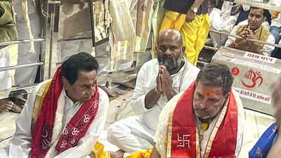 Rahul Gandhi offers prayers at Ujjain Mahakaleshwar temple; meets protesting BJP workers during yatra
