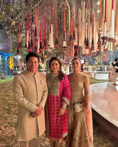 Sachin Tendulkar And Wife: Elegance And Sophistication Personified