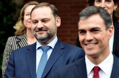 Right-wing Opposition Ups Ante Against Spain Govt Over Graft Case