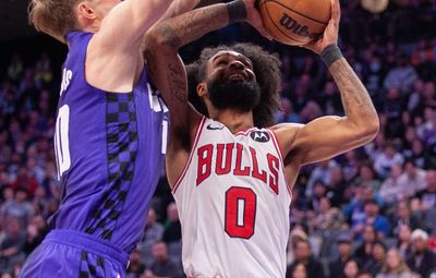 Coby White’s career-high helps Bulls notch comeback win over Kings