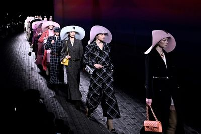 Chanel Pays Tribute To Coco's Seaside Beginnings