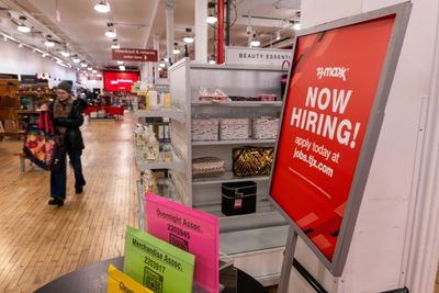 US Private Sector Hiring Up Less Than Expected In February