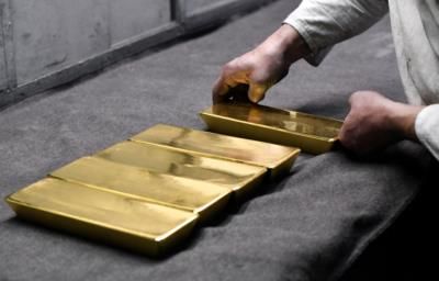 Gold Near All-Time-High Ahead Of Fed Testimony