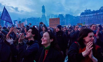 The moment that electrified France – and could push forward abortion rights around the world