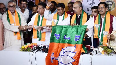 Former Trinamool MLA Tapas Roy joins BJP