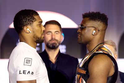 Video: Anthony Joshua vs. Francis Ngannou pre-fight press conference faceoff