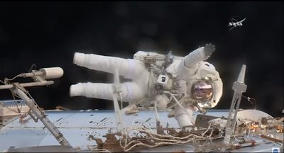 Fly me to the moon: NASA accepting astronaut applications (video)