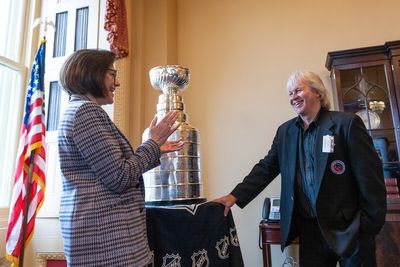 Nevada senators bring Golden Knights’ Stanley Cup to Congress - Roll Call