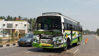 12 commuters injured after bus hits empty lorry on Chennai-Bengaluru Highway near Ambur