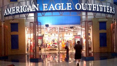 American Eagle Reverses After Topping 25-Month High On Earnings Blowout