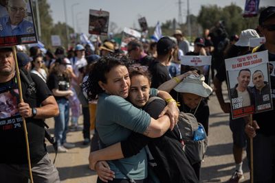 A march on Jerusalem, with freed hostages and families demanding a deal