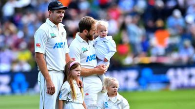 Kane Williamson and Tim Southee celebrate landmark 100th Test caps against Australia