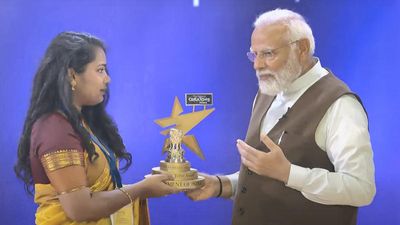 PM Modi hands out awards for online creators