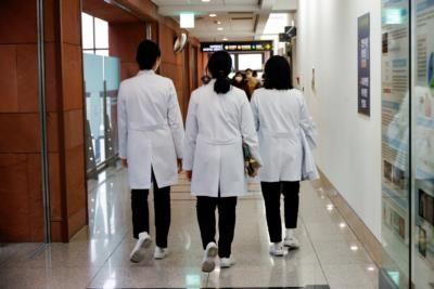 South Korea Enhances Young Doctors' Pay, Denies Healthcare Crisis