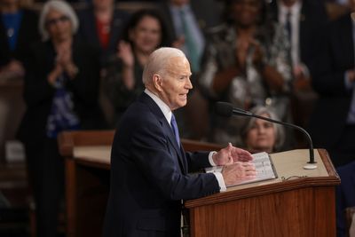 Biden spars with Republicans on border security during State of the Union