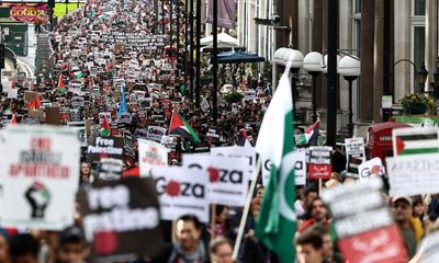 Calling Gaza protesters extremist risks dividing UK, says government adviser